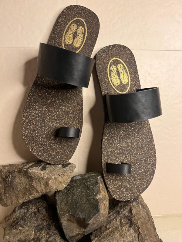 PHOTO-2025-08-30-12-59-19 Orma Luna – “Grace that treads gently on Earth